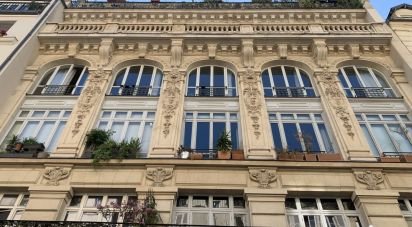 Apartment 5 rooms of 118 m² in Paris (75010)