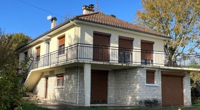 Maison 6 pièces de 160 m² à Ribérac (24600)