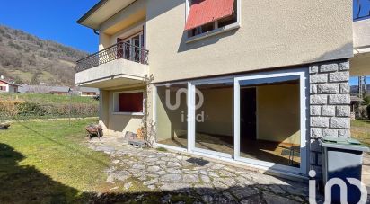 House 6 rooms of 96 m² in - (73110)