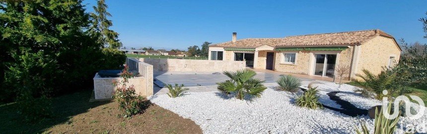House 4 rooms of 153 m² in Bergerac (24100)