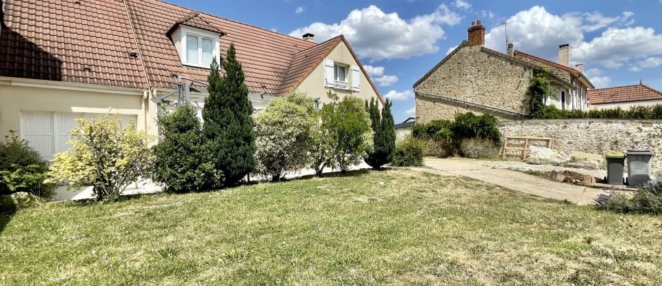 Traditional house 6 rooms of 150 m² in Villebon-sur-Yvette (91140)
