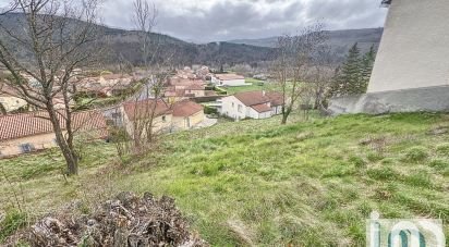 Land of 1,202 m² in Coubon (43700)