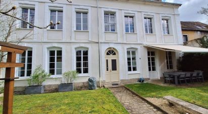 House 6 rooms of 260 m² in Sens (89100)