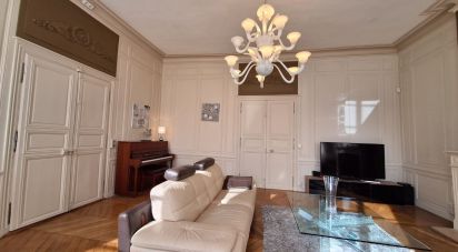 House 6 rooms of 260 m² in Sens (89100)