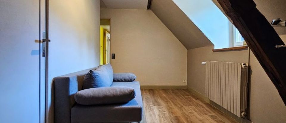House 7 rooms of 250 m² in Chaumont-en-Vexin (60240)