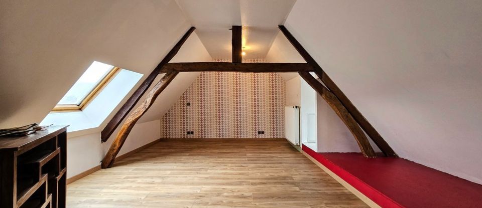 Maison 7 pièces de 250 m² à Chaumont-en-Vexin (60240)