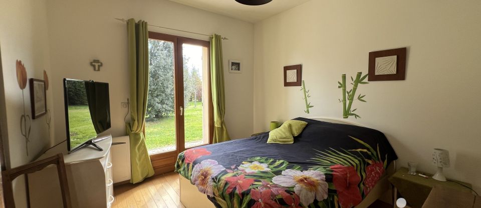 Maison traditionnelle 6 pièces de 220 m² à Bergerac (24100)
