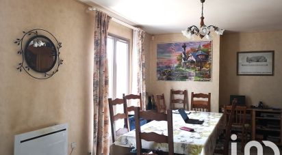 Traditional house 6 rooms of 119 m² in Varzay (17460)