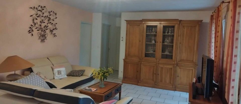 House 4 rooms of 80 m² in Bergerac (24100)