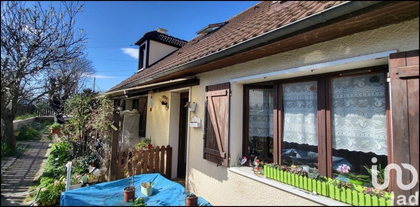 Traditional house 4 rooms of 97 m² in Juvisy-sur-Orge (91260)