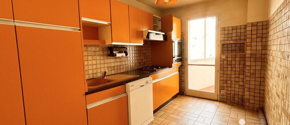 Appartement 5 pièces de 93 m² à Toulon (83000)