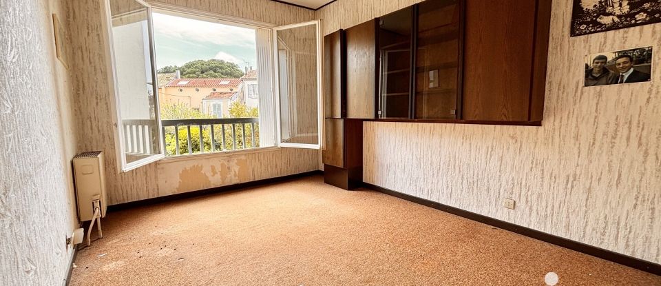 Apartment 5 rooms of 93 m² in Toulon (83000)
