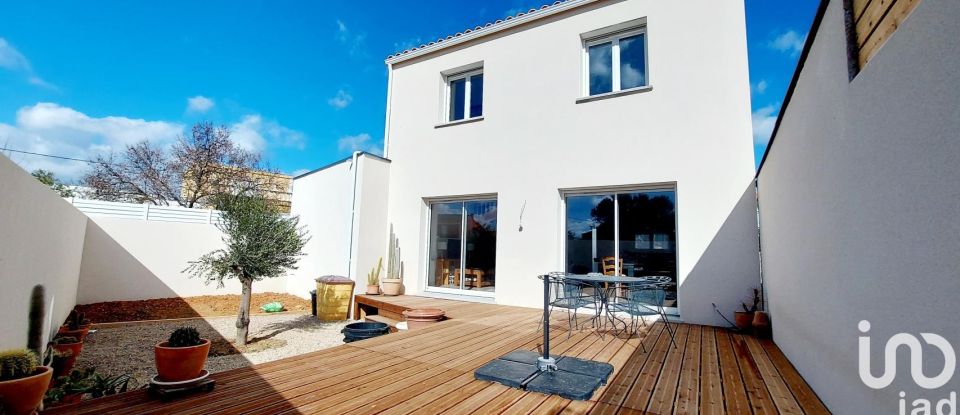 Traditional house 4 rooms of 90 m² in Saint-Nazaire-d'Aude (11120)