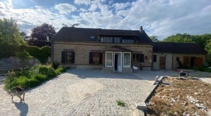 House 4 rooms of 103 m² in Dreux (28100)