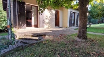 House 5 rooms of 90 m² in Génissac (33420)