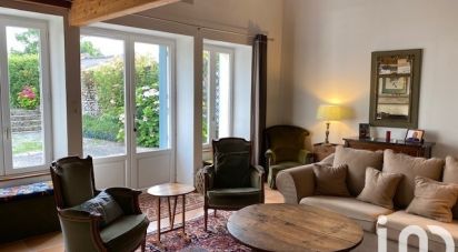 House 7 rooms of 180 m² in Champagné-les-Marais (85450)