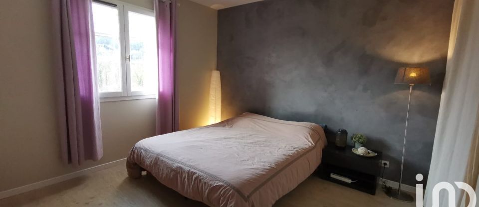 House 6 rooms of 170 m² in Massignieu-de-Rives (01300)