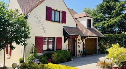 House 5 rooms of 164 m² in Claye-Souilly (77410)