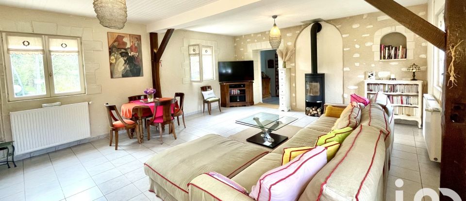 Country house 6 rooms of 146 m² in Charnizay (37290)