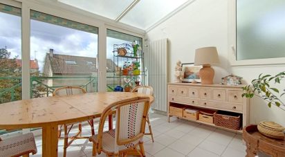 House 6 rooms of 120 m² in Fontenay-sous-Bois (94120)