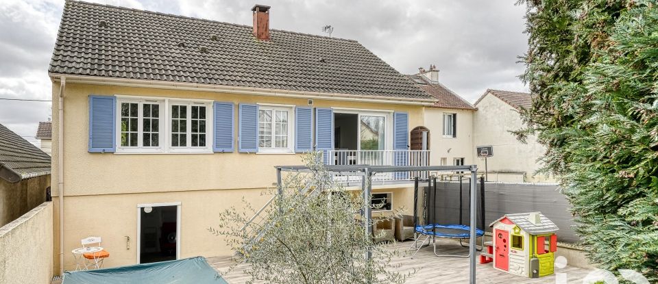 House 5 rooms of 83 m² in Domont (95330)