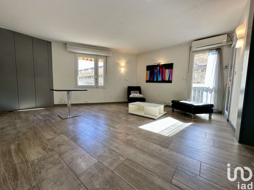 Apartment 3 rooms of 74 m² in Avignon (84000)