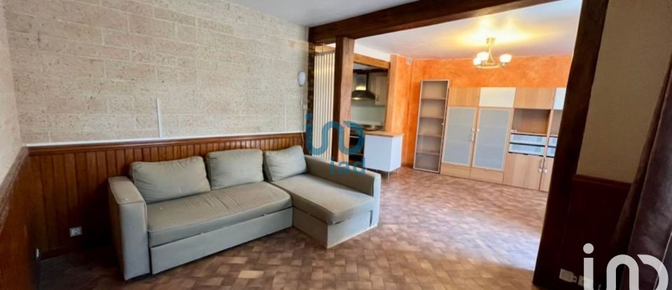 Maison traditionnelle 4 pièces de 75 m² à Crécy-la-Chapelle (77580)