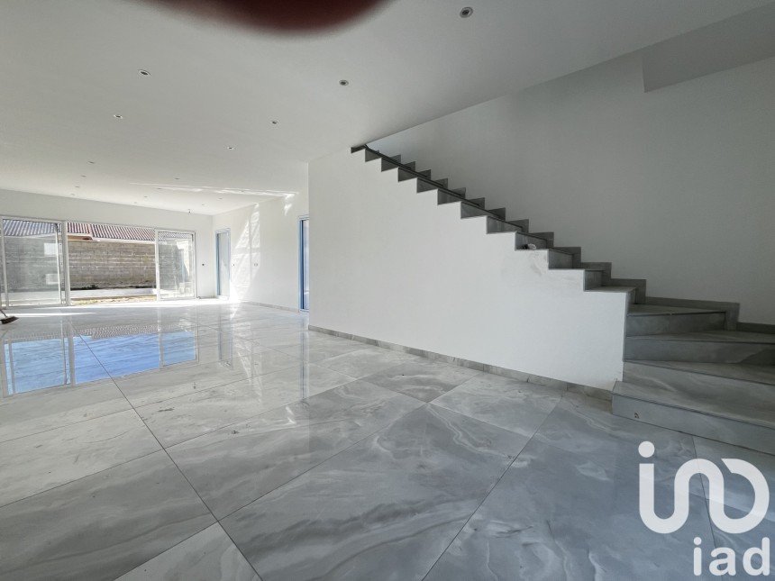 Maison d’architecte 6 pièces de 170 m² à Carbon-Blanc (33560)