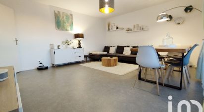 Appartement 3 pièces de 66 m² à Les Ulis (91940)