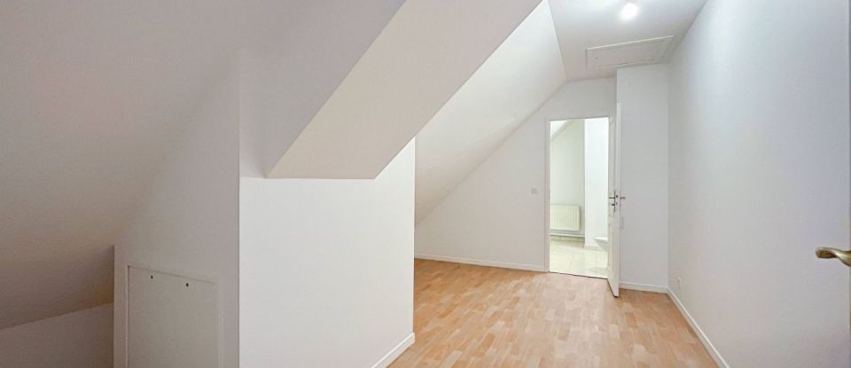 Appartement 4 pièces de 80 m² à Brie-Comte-Robert (77170)