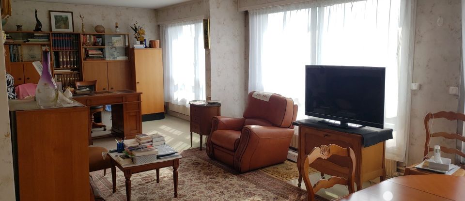 Apartment 4 rooms of 94 m² in Villeneuve-le-Roi (94290)