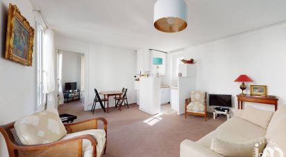 Apartment 3 rooms of 55 m² in Paris (75007)