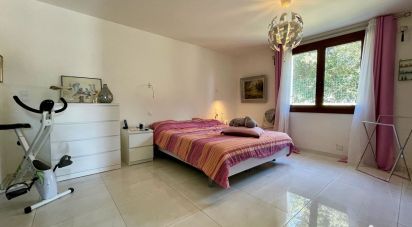 House 11 rooms of 330 m² in Nages-et-Solorgues (30114)