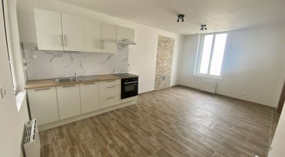 House 4 rooms of 74 m² in Château-Renault (37110)