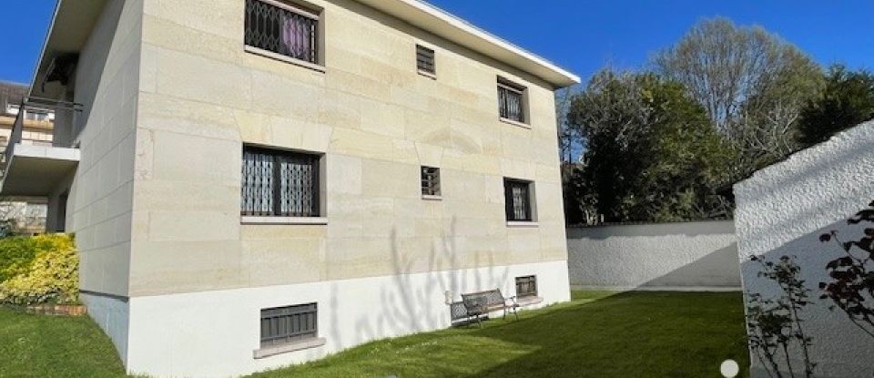 Appartement 4 pièces de 86 m² à Neuilly-Plaisance (93360)