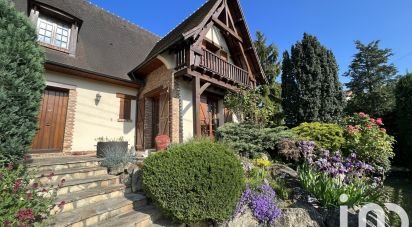 Maison traditionnelle 8 pièces de 255 m² à Aulnay-sous-Bois (93600)