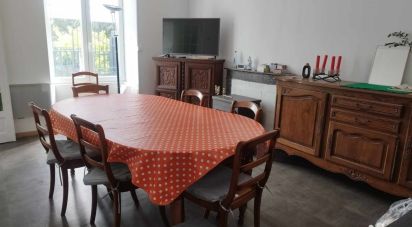 House 6 rooms of 115 m² in Pont-d'Ouilly (14690)