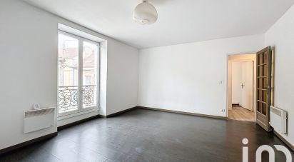 Appartement 3 pièces de 54 m² à Corbeil-Essonnes (91100)