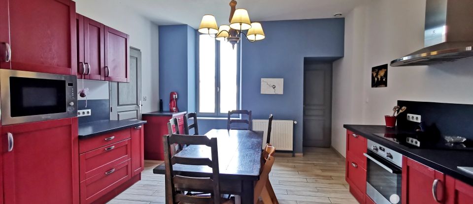 Town house 7 rooms of 195 m² in La Châtre (36400)