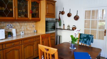 House 10 rooms of 200 m² in MONTCUQ (46800)