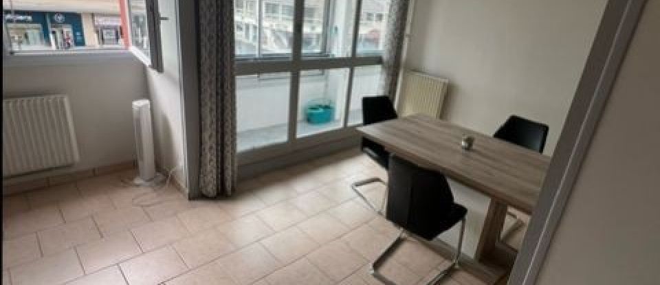 Appartement 4 pièces de 74 m² à Fleury-les-Aubrais (45400)