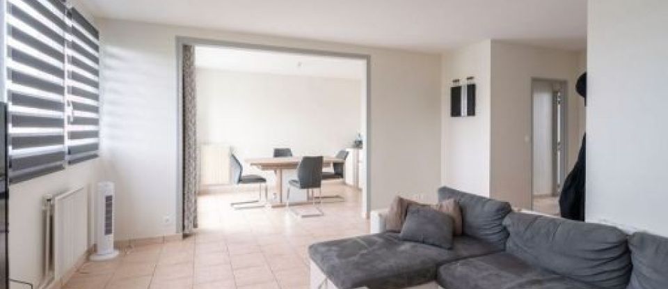 Appartement 4 pièces de 74 m² à Fleury-les-Aubrais (45400)