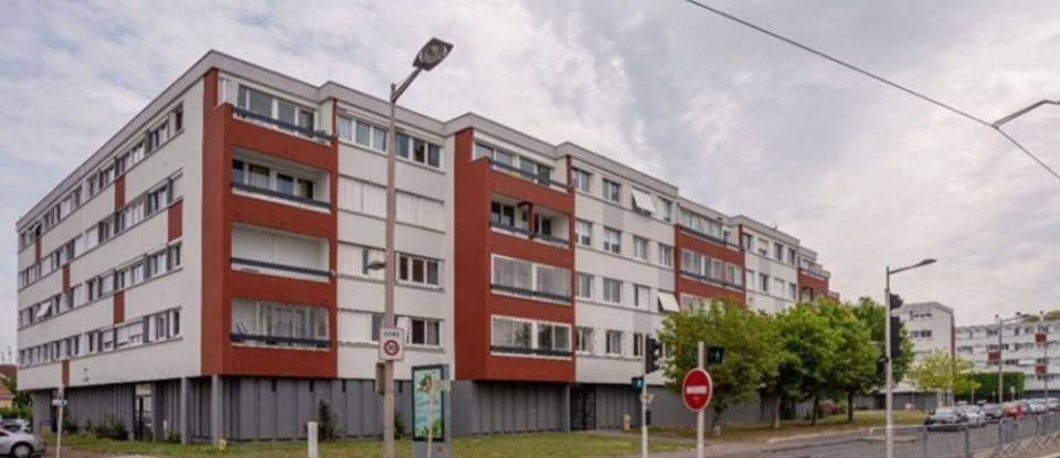 Apartment 4 rooms of 74 m² in Fleury-les-Aubrais (45400)
