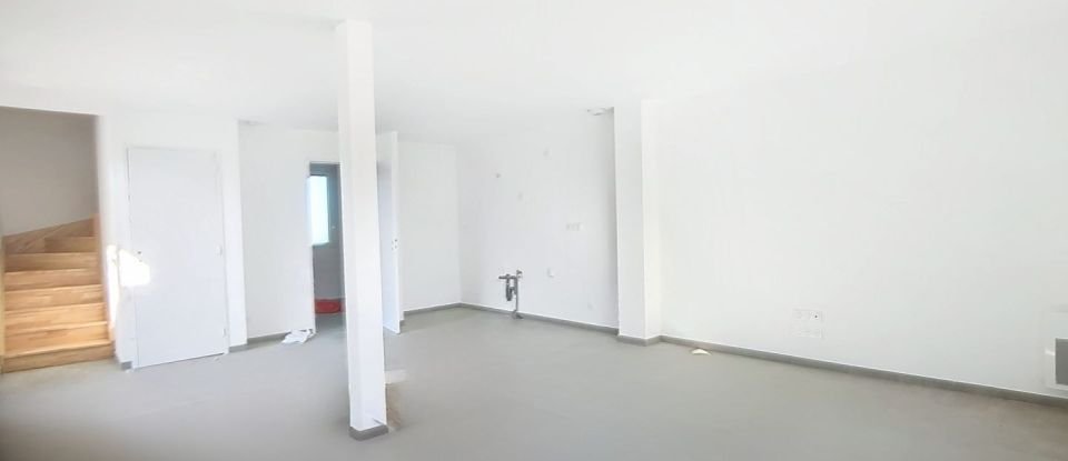 Maison traditionnelle 4 pièces de 83 m² à Vitré (35500)