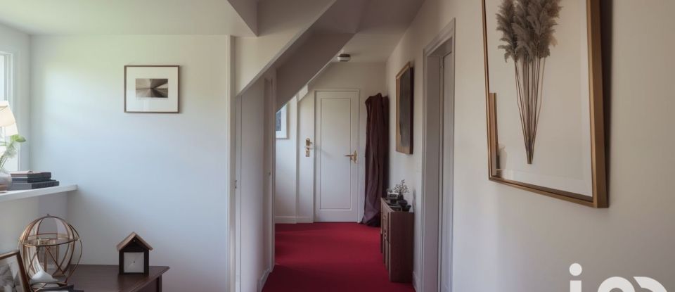 House 8 rooms of 200 m² in Marcq-en-Barœul (59700)
