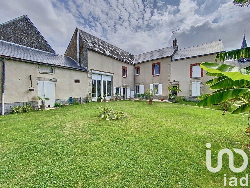 Traditional house 9 rooms of 216 m² in Tillay-le-Péneux (28140)