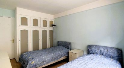 Appartement 2 pièces de 53 m² à Paris (75017)