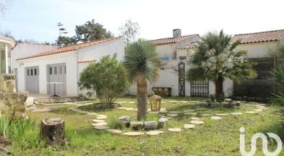 Traditional house 4 rooms of 122 m² in Dolus-d'Oléron (17550)
