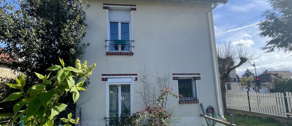 House 4 rooms of 73 m² in Saint-Prix (95390)
