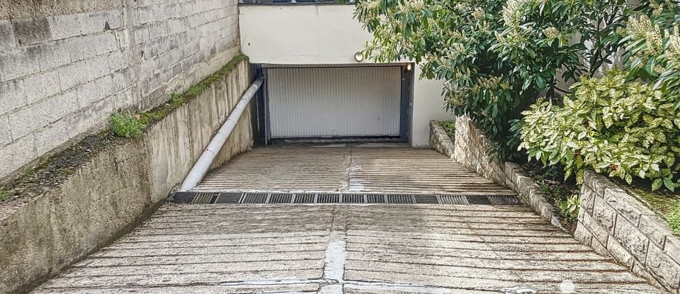 Parking of 16 m² in Saint-Maur-des-Fossés (94100)